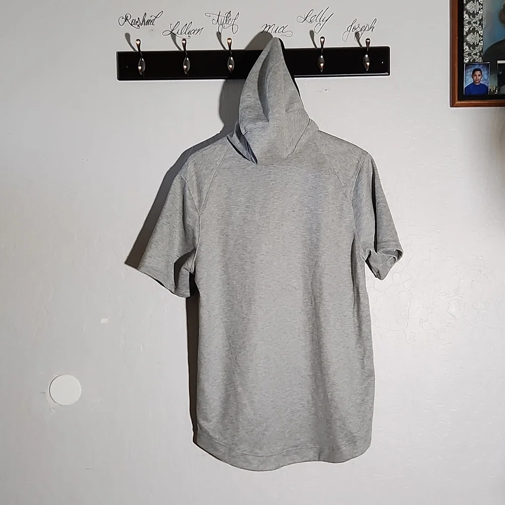 Nike Short Sleeve Pullover Hoodie w Kidd Logo Large